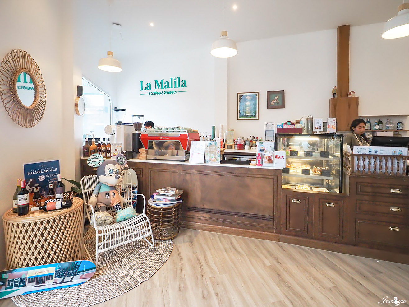 La Malila Café攀牙網美咖啡廳 親民平價 LA FLORA KHAO LAK Bang Niang海灘走路5分鐘 @蔣妮の冰斗人生